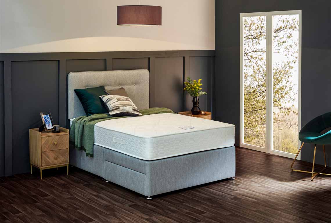 Relyon Radiance Comfort 1000 4'6" P/T 2 Drawer Divan Set