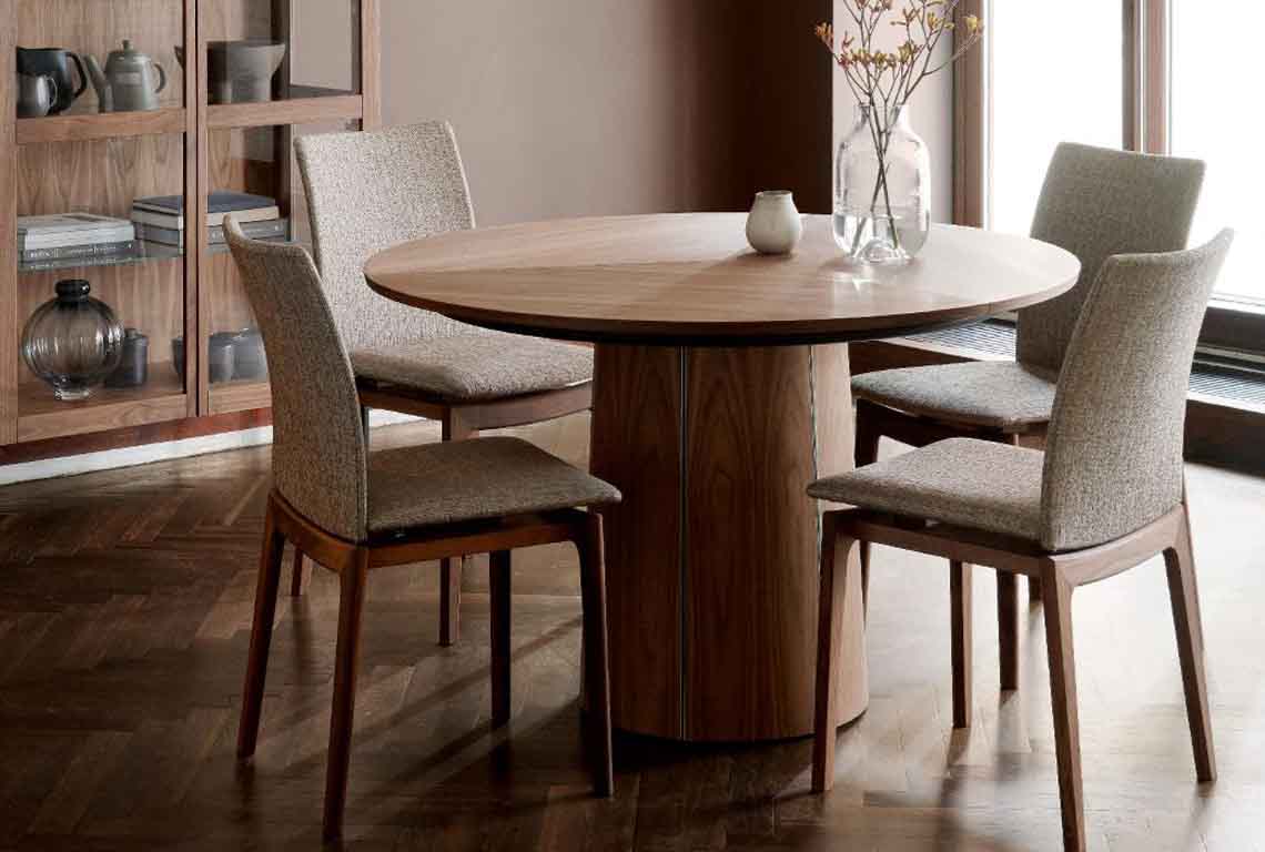 Skovby Round Table