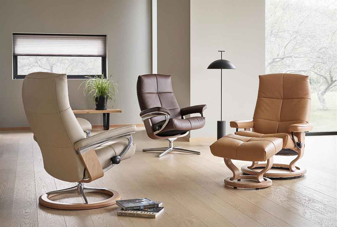 Ekornes Stressless® David Small Classic Chair & Stool