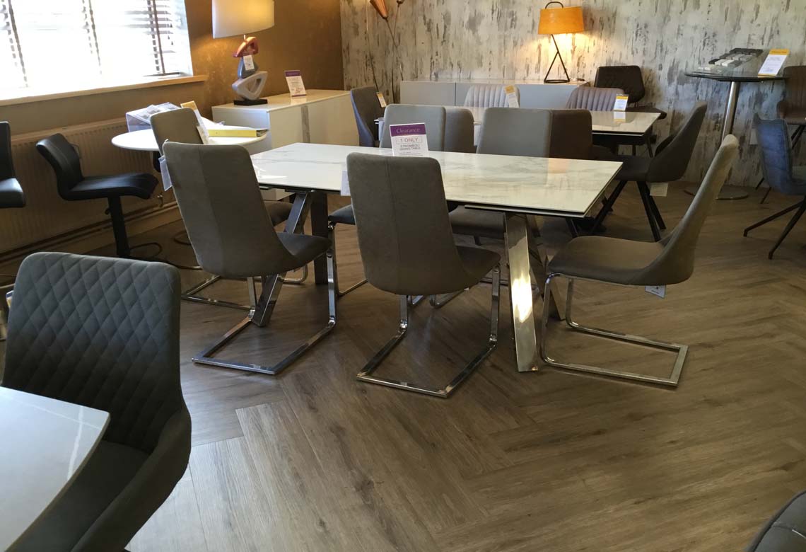 Stromboli Dining Table