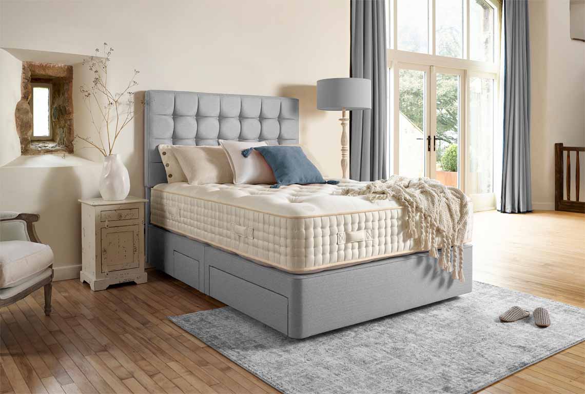 Harrison Sargasso 22,750 5' T/E 2+2 Drawer Divan Set