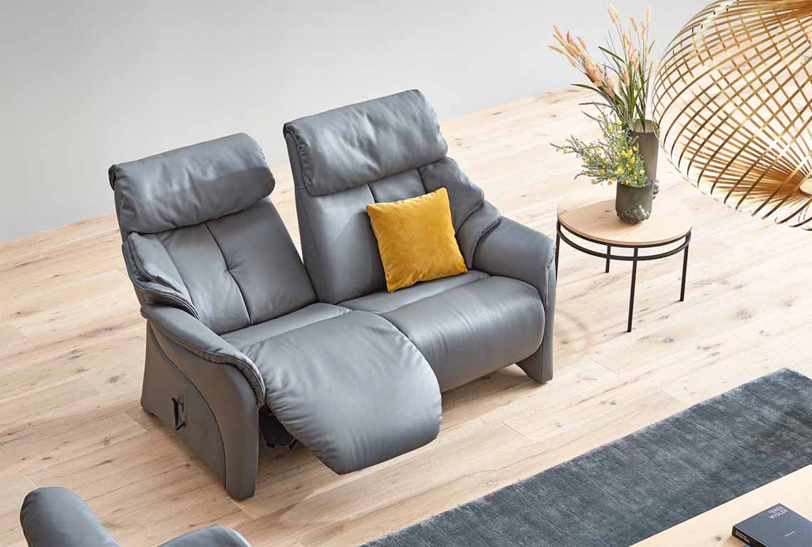 Chester 4247 ~ 2 Seater Power Sofa