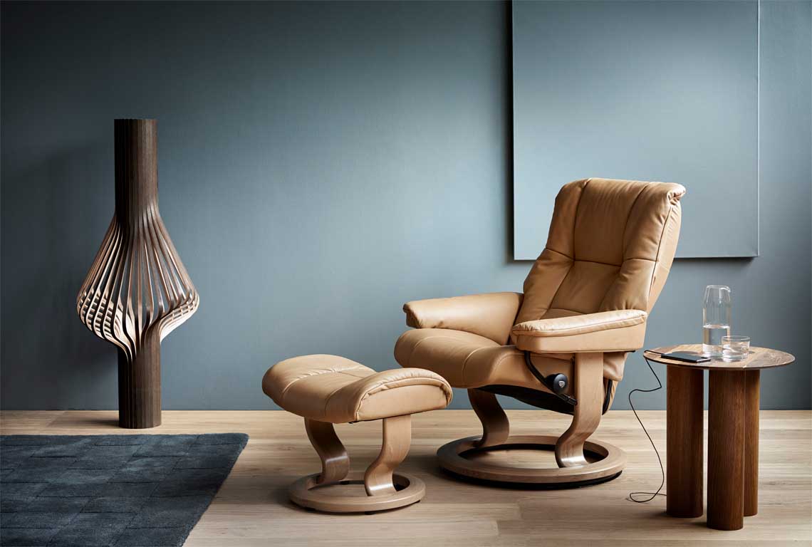 Ekornes Stressless® Mayfair Medium Classic Chair & Stool