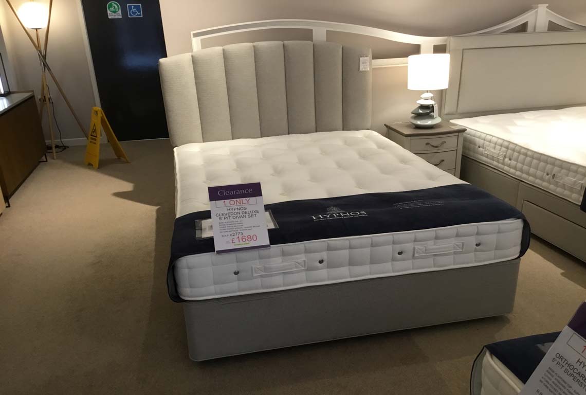 Hypnos Clevedon Deluxe 5' P/T Divan Set