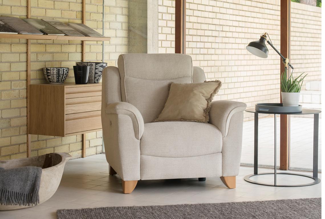 Parker Knoll Manhattan 25 ~ Armchair