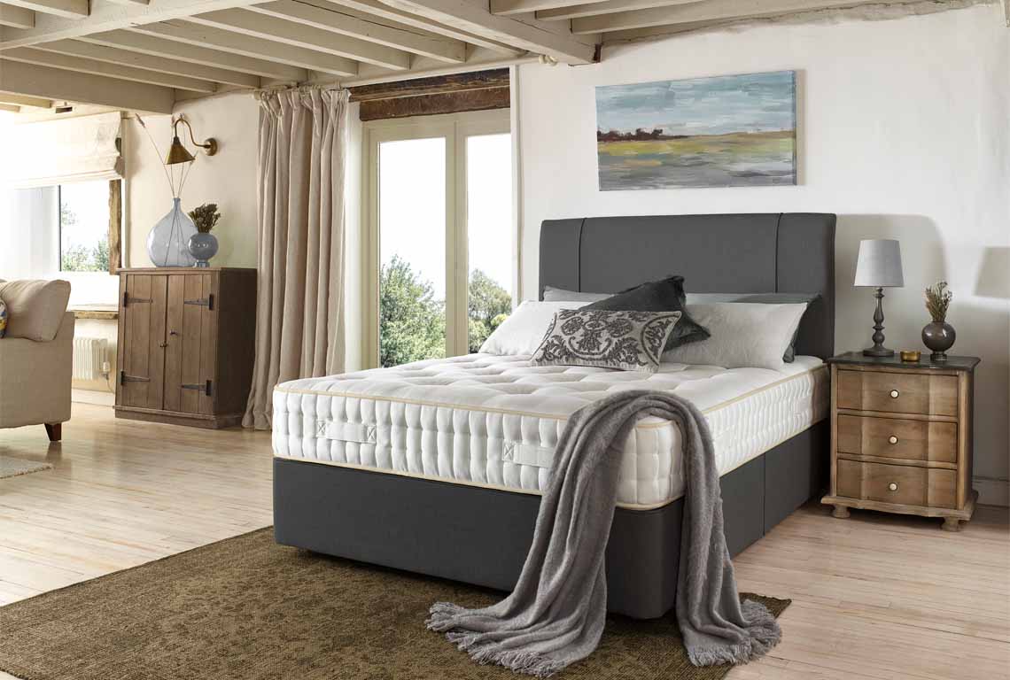 Harrison Beaufort 10,750 5' P/T Divan Set