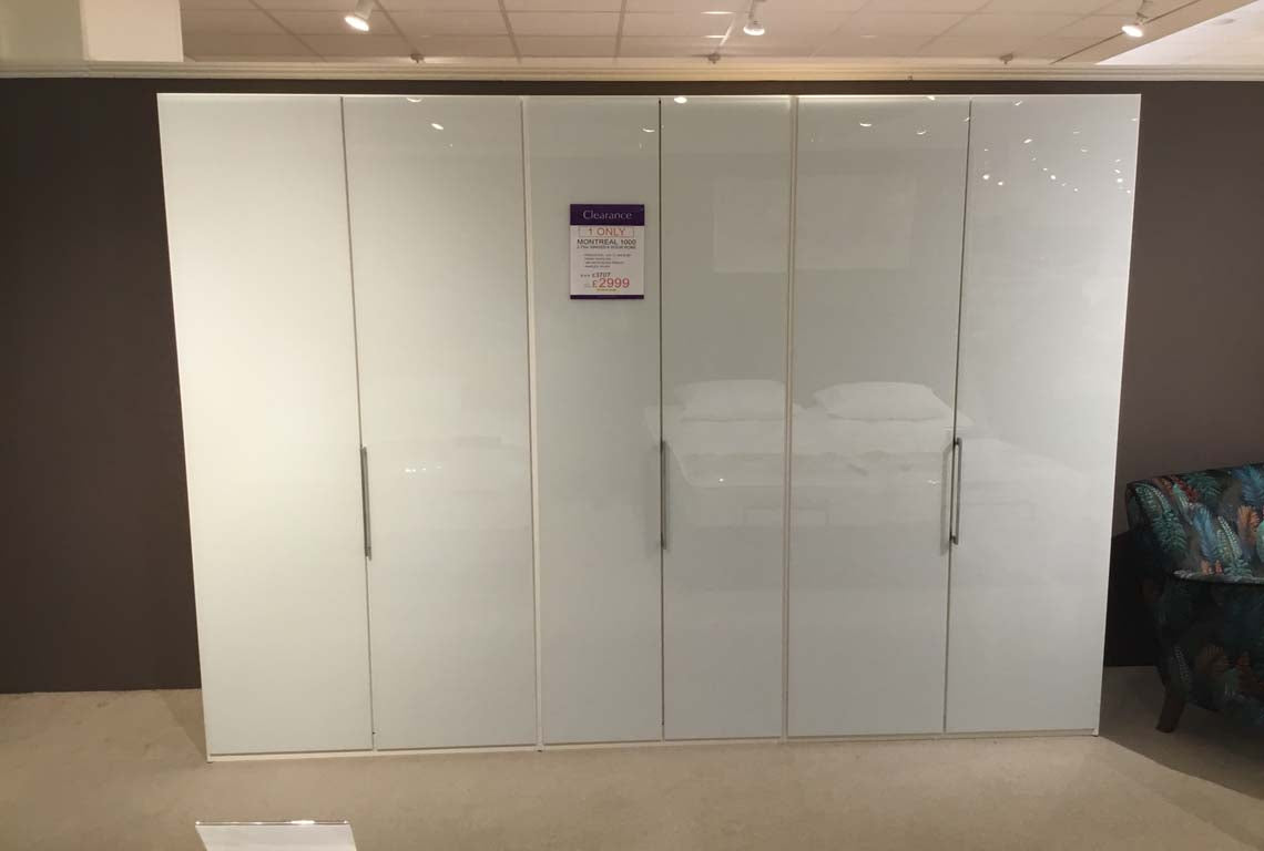 Montreal 1000 2.75m Hinged 6 Door Robe